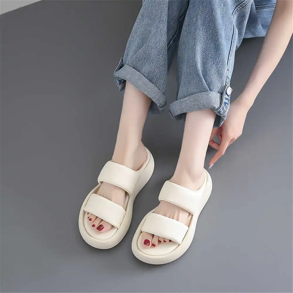 Size 39 Strips Summer Shoes Sa - Different Aquatic Sports avis et prix